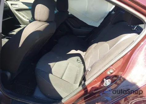 2017 Kia Forte Lx z USA, uszkodzony, nr VIN 3KPFK4A75HE135372